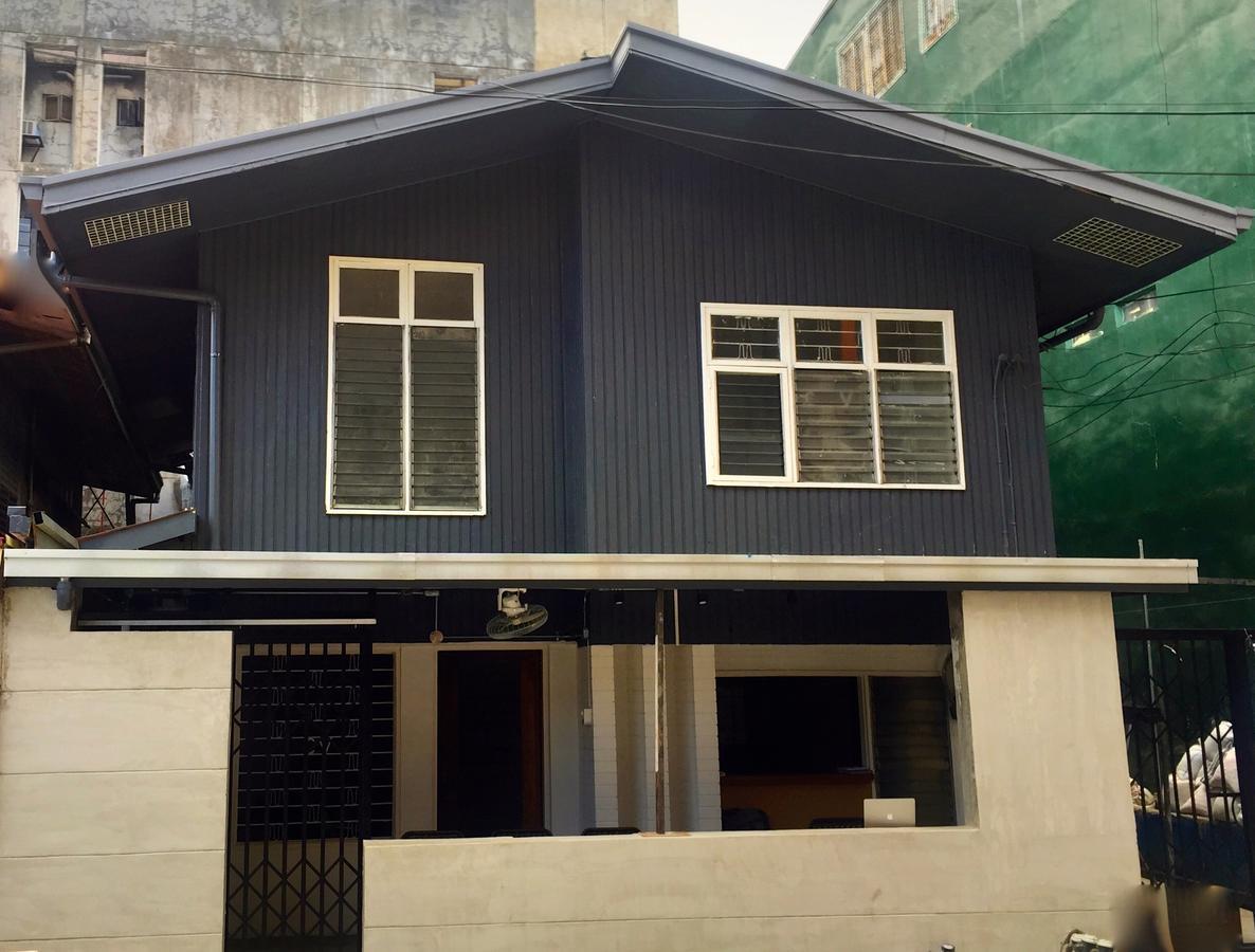 The Hub District Hostel And Dorm Makati City Bagian luar foto